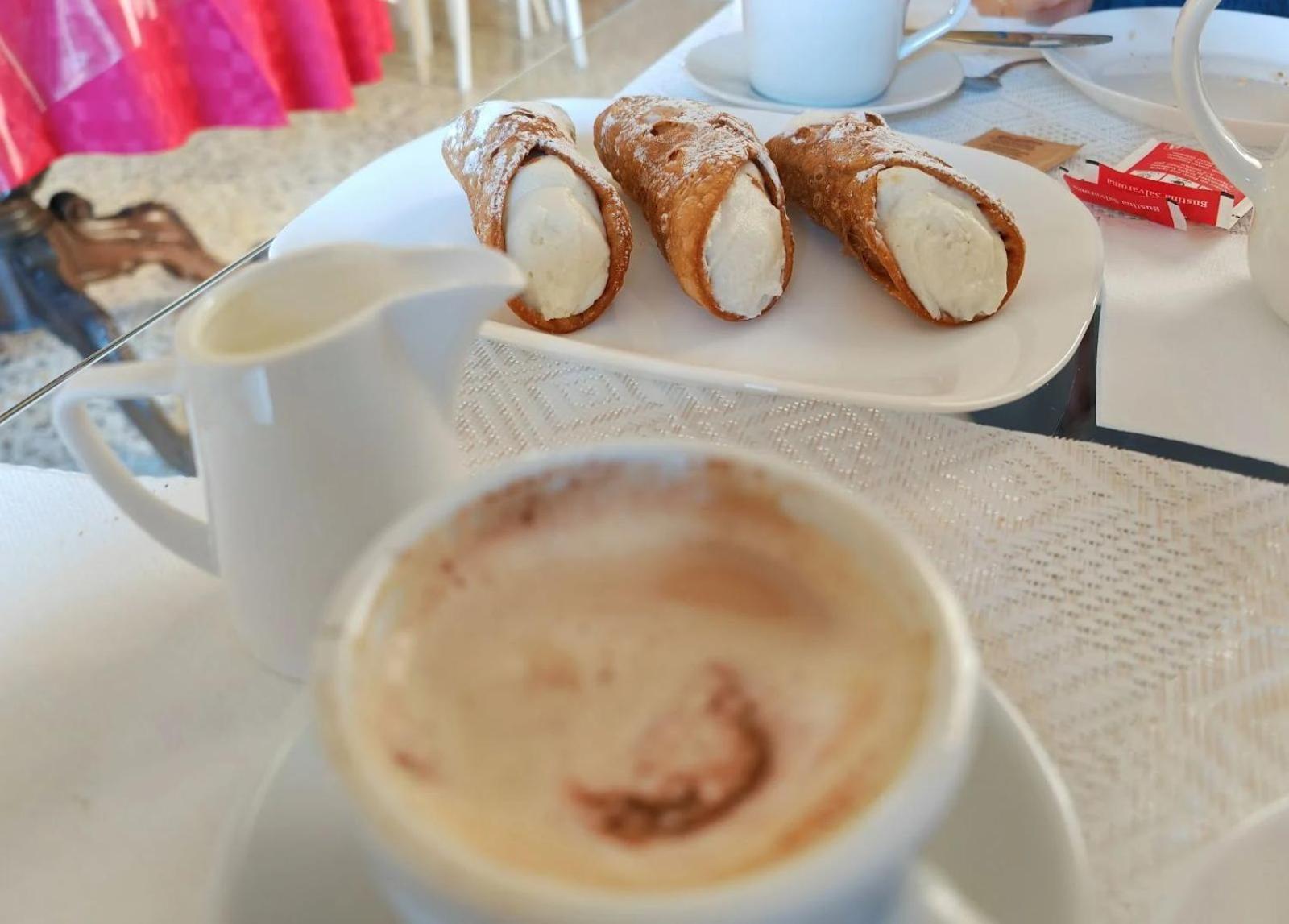 Bellini Inn Deluxe カターニア エクステリア 写真